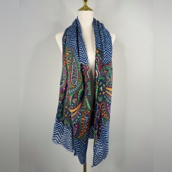 Vera Bradley Venetian Paisley Pattern Scarf - Picture 3 of 5